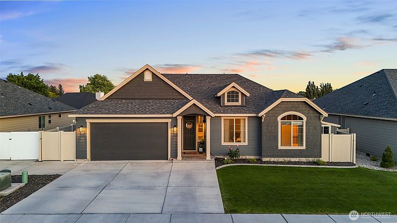 2nd image of 4617 E Junco Street