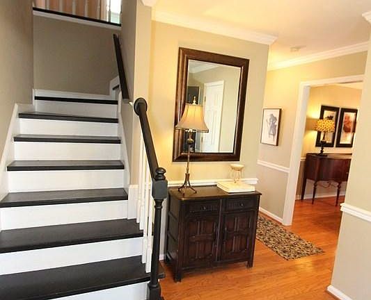 5th image of 112 Albert Dr