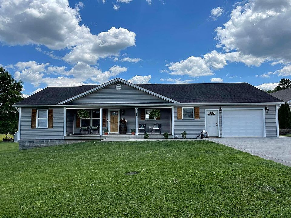 1st image of 48 Castle Rock Dr