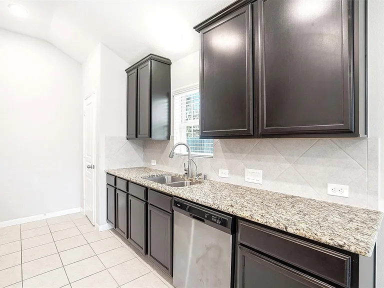 3718 Logandale Ridge Ln — Photo 9