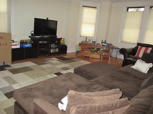 Rented by Rita S Citrin, LREB | media 7