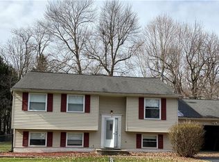 301 Manhattan Pkwy, Painesville, OH 44077