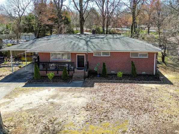 12 Forestdale Dr, Taylors, SC 29687