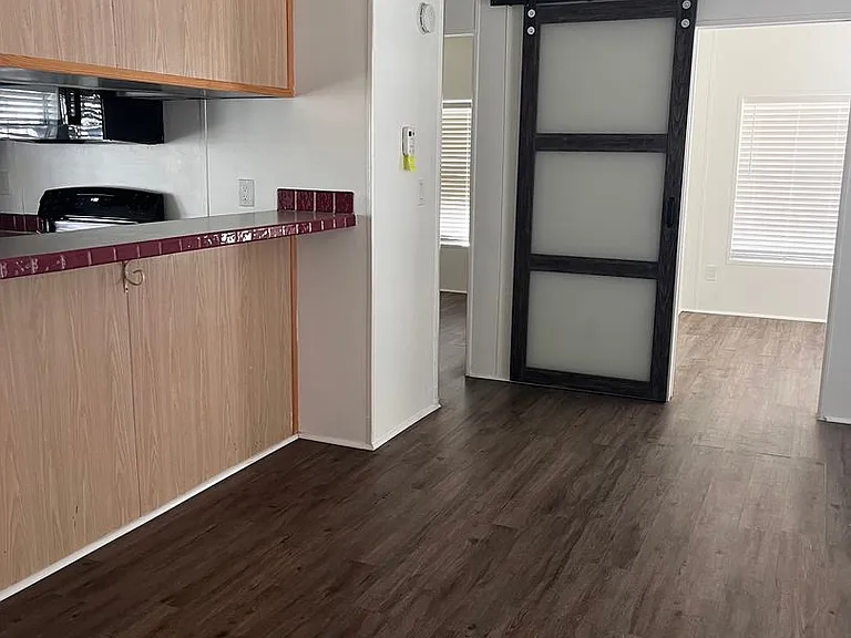 8015 SE Fairchild Way — Photo 16