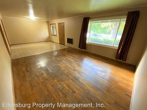 3rd image of 1200 N Main St APT A