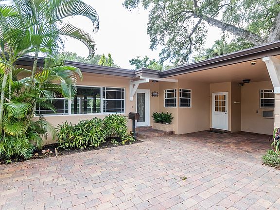 5th image of 1300 SW 19th St