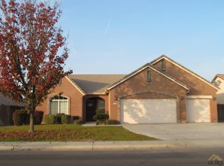 11508 California Poppy Dr, Bakersfield, CA