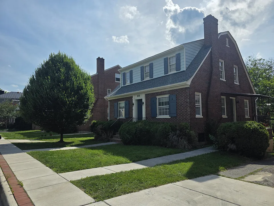 105 Morgan St #1