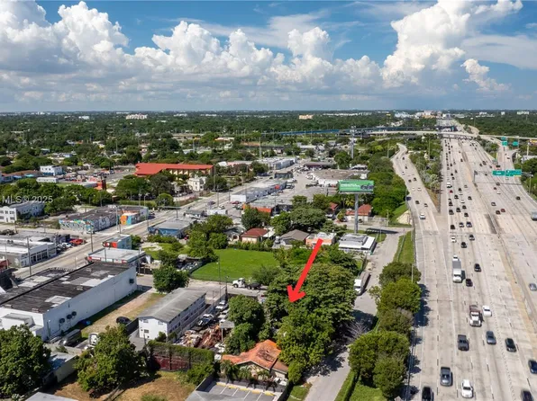 652 NW 31st St, Miami, FL 33127