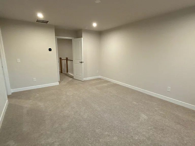 206 Lograto Ln — Photo 16