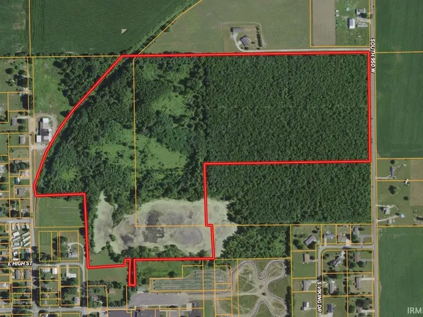 950 W Morgan St, Mentone, IN 46539