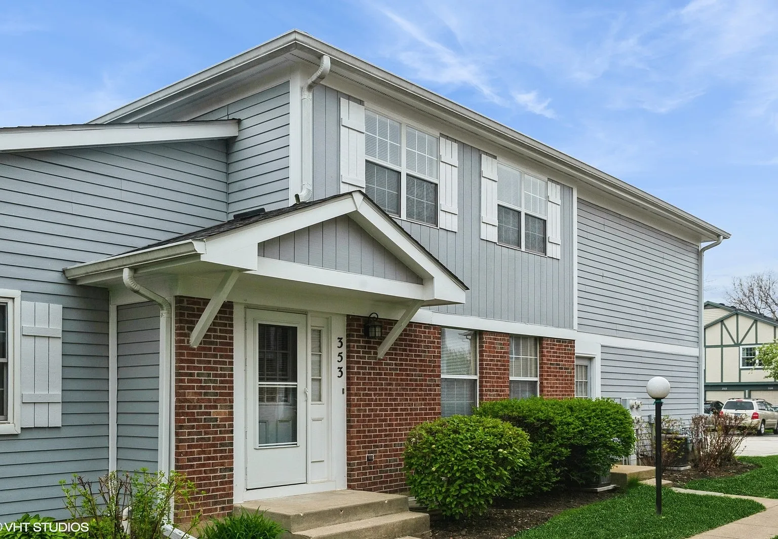 2 bed, 1.5 bath, 1392 sqft, $2,295 — Photo 1