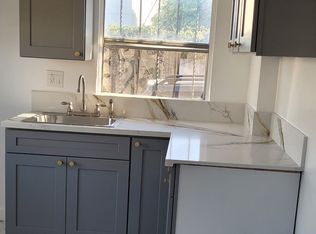 352 E 52nd St, Los Angeles, CA 90011