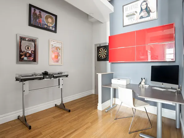 3 Hanover Square 7D image 6 of 7