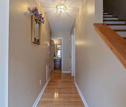 3rd image of 505 Hallbrook Dr