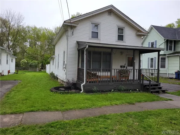 172 Erie St, Lockport, NY 14094