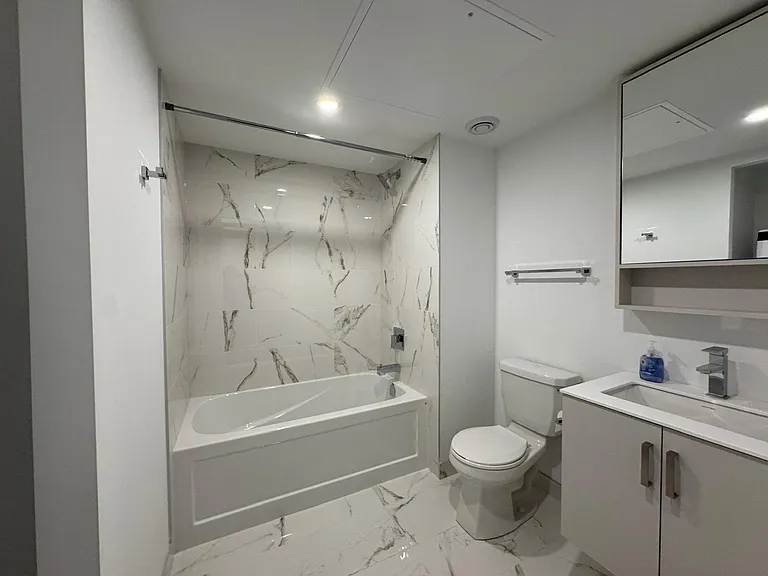 89 Queen St E #5559 — Photo 12
