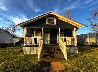 406 E Main St, Wortham, TX