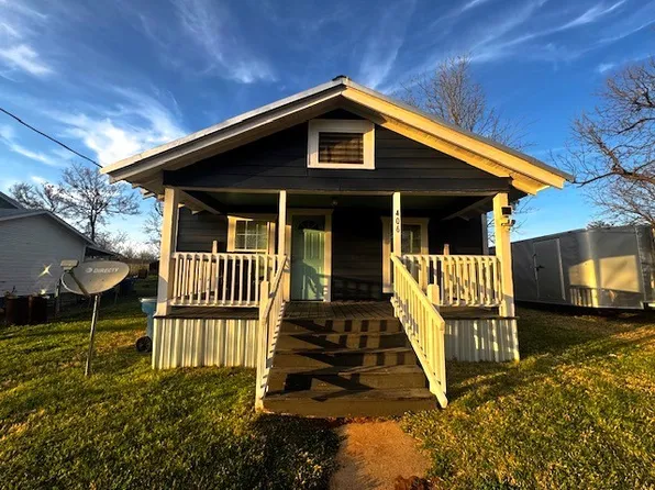 406 E Main St, Wortham, TX 76693