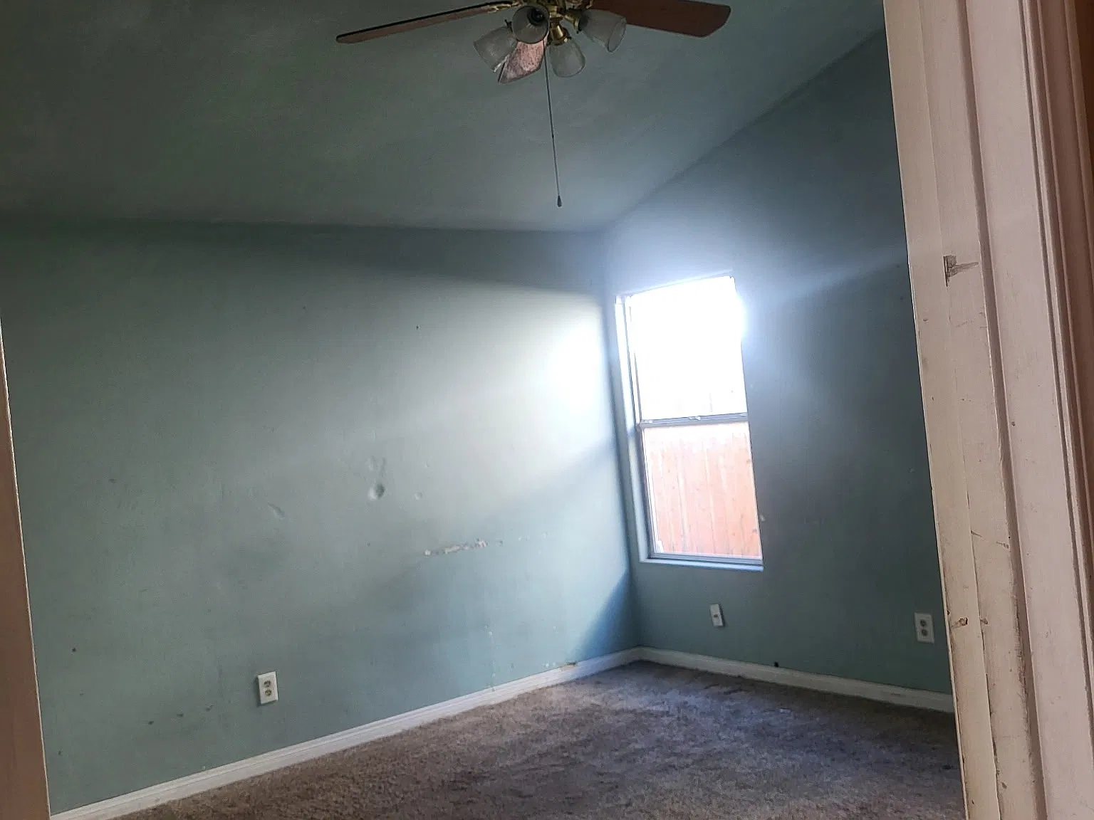 3 bed, 1426 sqft, $2,010 — Photo 3