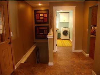2nd image of 2664 Chandler Rd