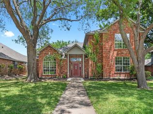 2109 Hearthstone Dr, Carrollton, TX 75010