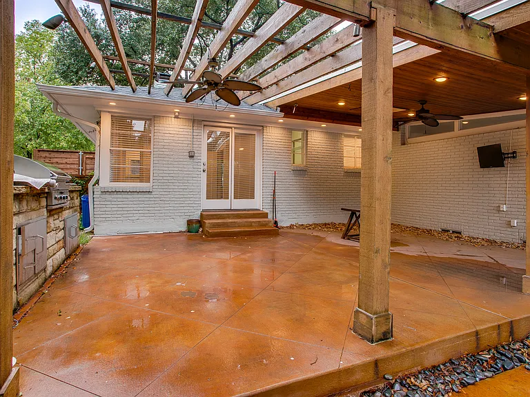 5815 Walnut Hill Ln — Photo 53