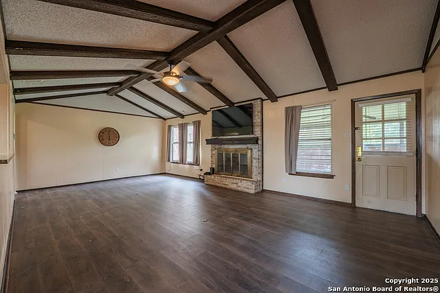 1002 River Oak Main House Seguin Ter #MAIN HOUSE — Photo 5