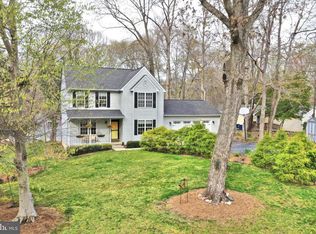 776 Spruce Dr, Lusby, MD