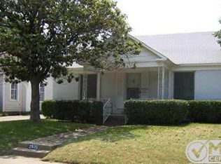 2920 Merida Ave, Fort Worth, TX 76109