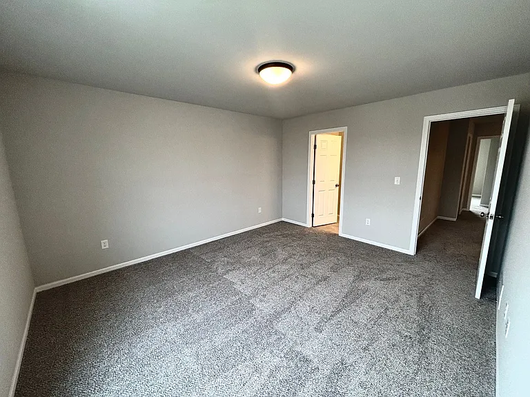 6753 Meadow View Dr S — Photo 6