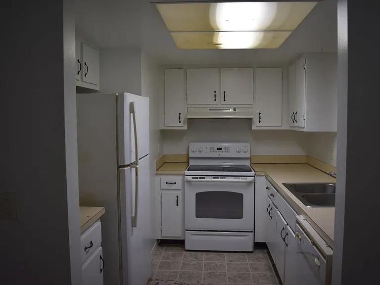 2779 Patty Ln — Photo 15