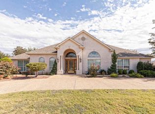 214 Ranchgate Trl, Mc Gregor, TX 76657