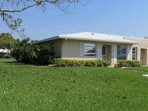 8809 Belle Aire Dr, Boca Raton, FL 33433