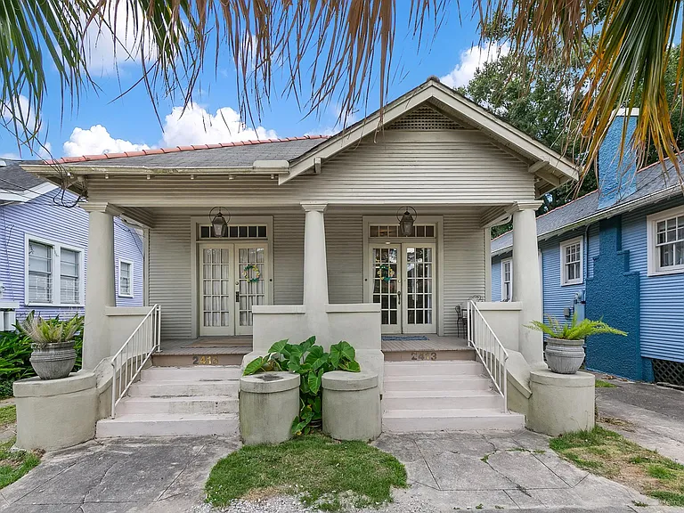 2413 Lowerline St — Photo 1