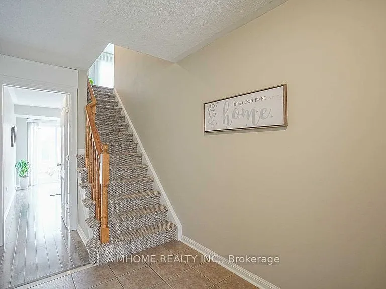 3030 Breakwater Ct #284 — Photo 2