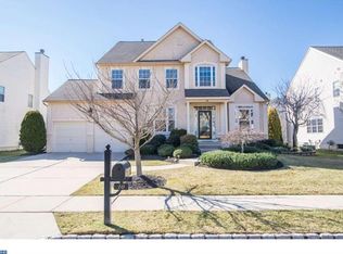 10 Saratoga Springs Dr, Cinnaminson, NJ 08077