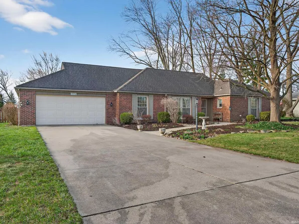 1924 Colony Dr, Fort Wayne, IN 46825