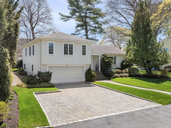 21 Phillips Ave, Swampscott, MA 01907