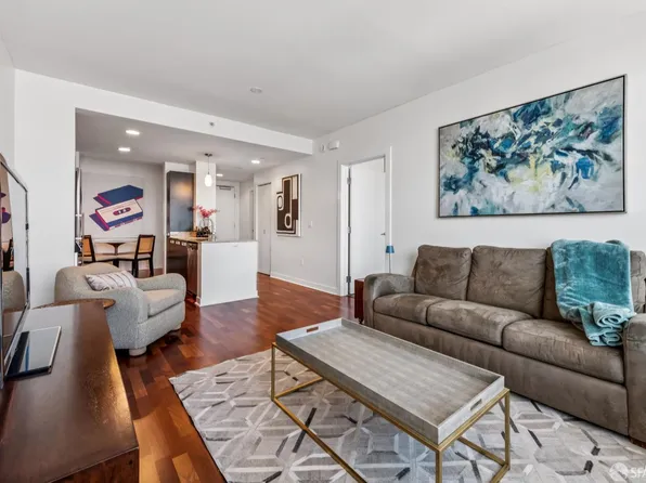 300 Berry St Unit 1307, San Francisco, CA 94158