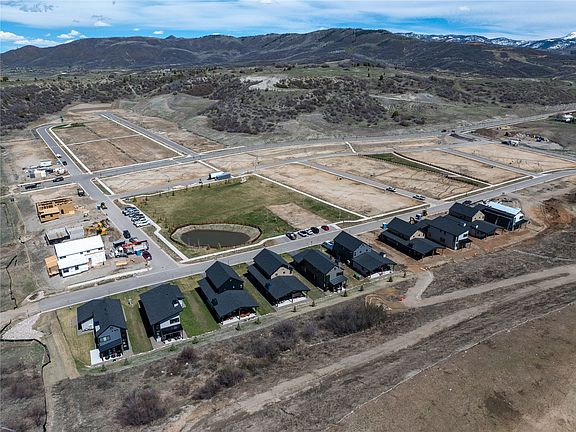 4th image of 3187 EMERSON Trail