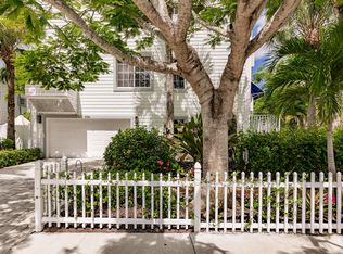 996 8th Ave S #203, Naples, FL 34102