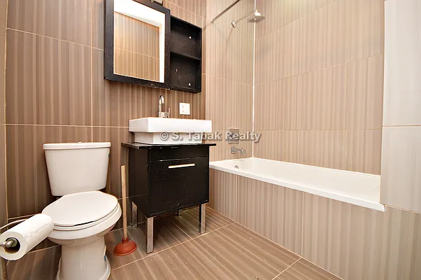 Rented by Sam Tabak | media 27