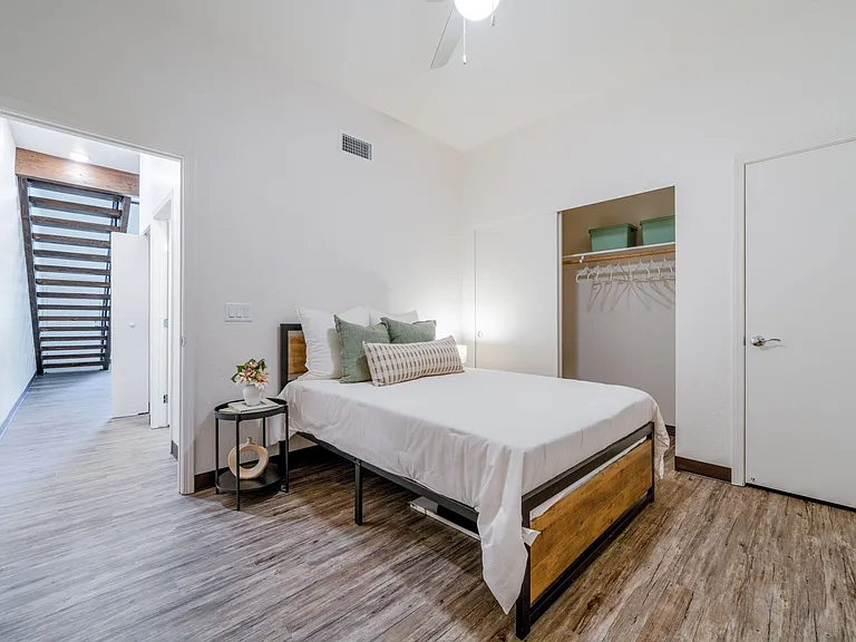 Lofts on the Mesa — Photo 8