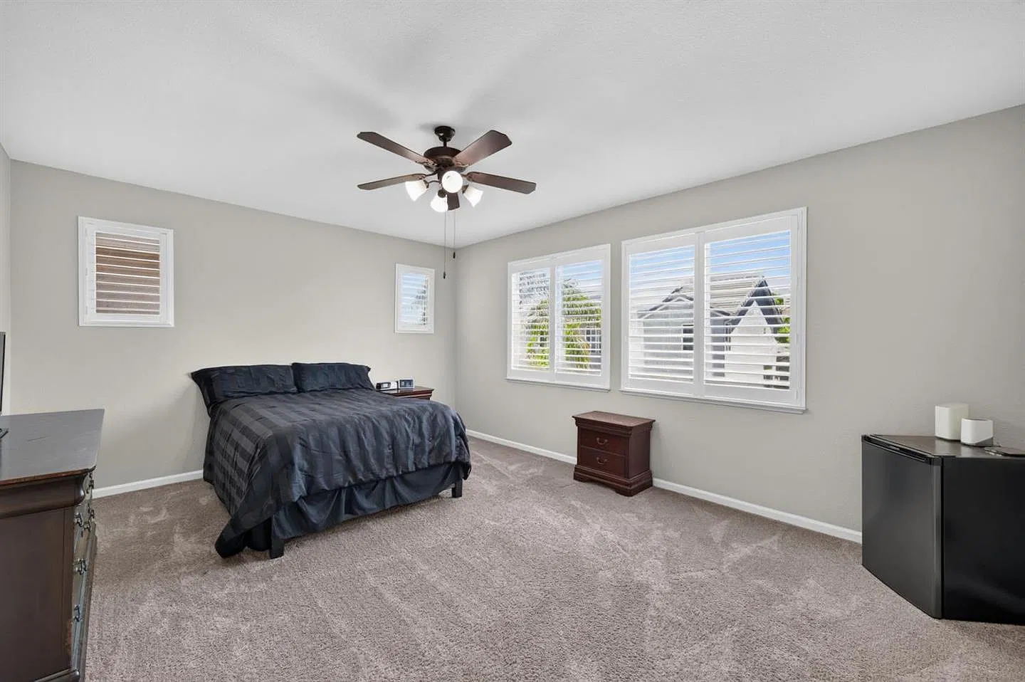 4 bed, 2641 sqft, $3,300 — Photo 4