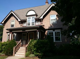 25 Pomfret St, West Roxbury, MA 02132