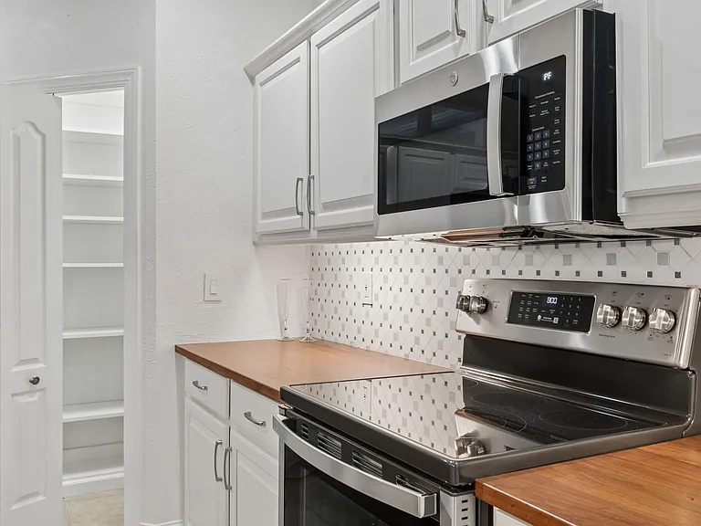 3112 Oyster Bayou Way — Photo 63