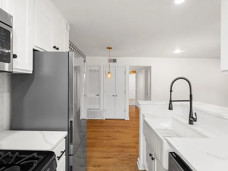 3601 Menchaca Rd #110 — Photo 16