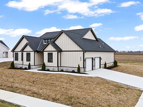 2nd image of 995 Rosenthal Dr