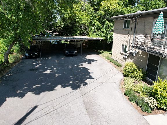 4th image of 831 E Stratford Ave APT B